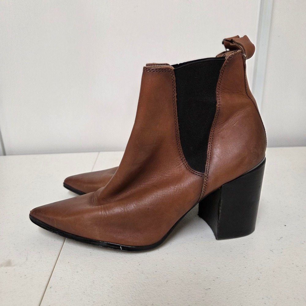 Steve Madden Cognac Brown Leather Pointed Toe Block Heel Chelsea Boots 8.5